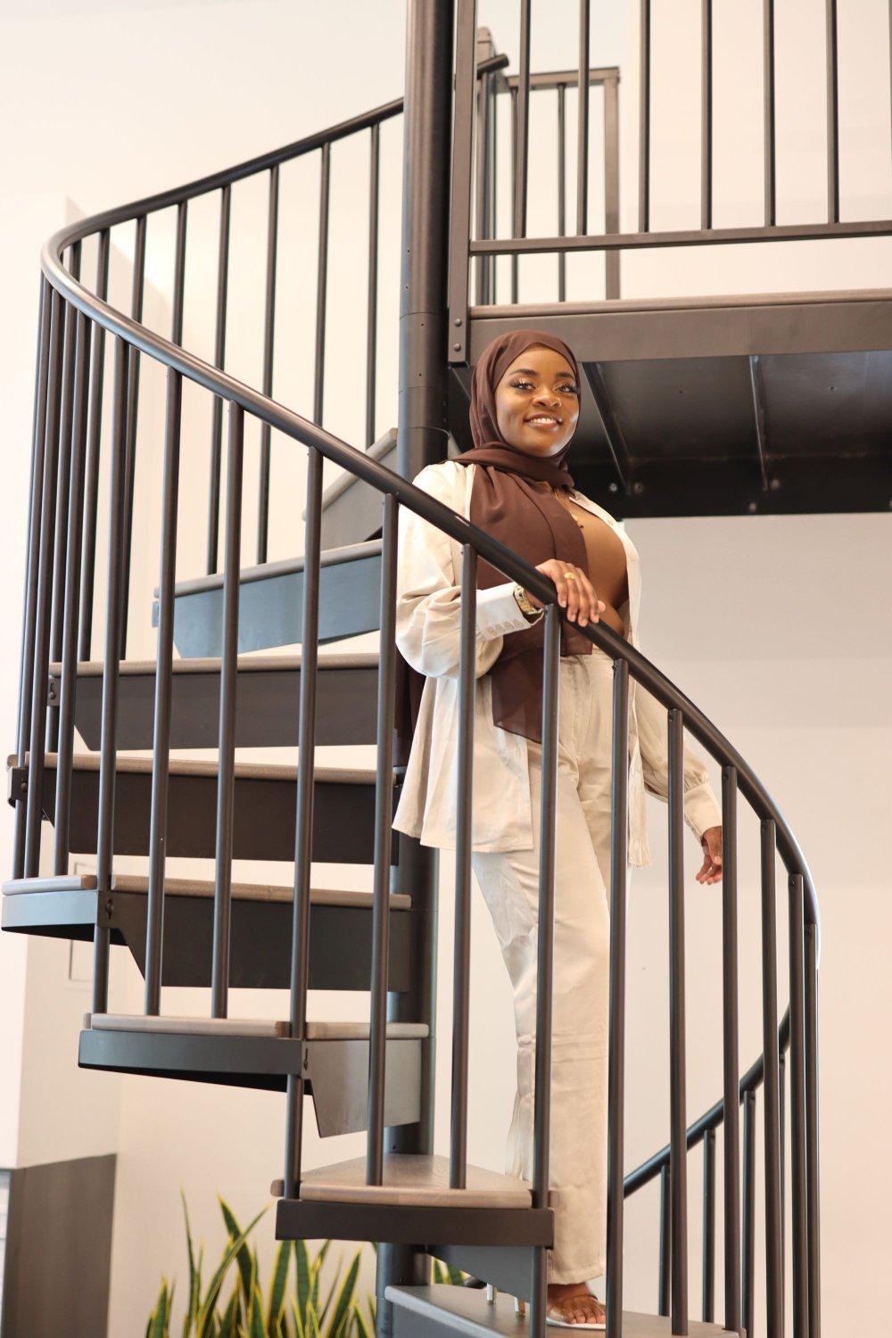 carousel-hero-element image-4