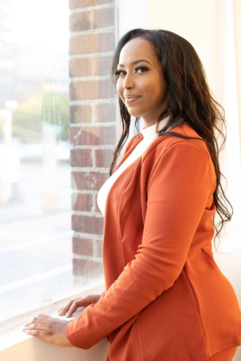 carousel-hero-element image-1