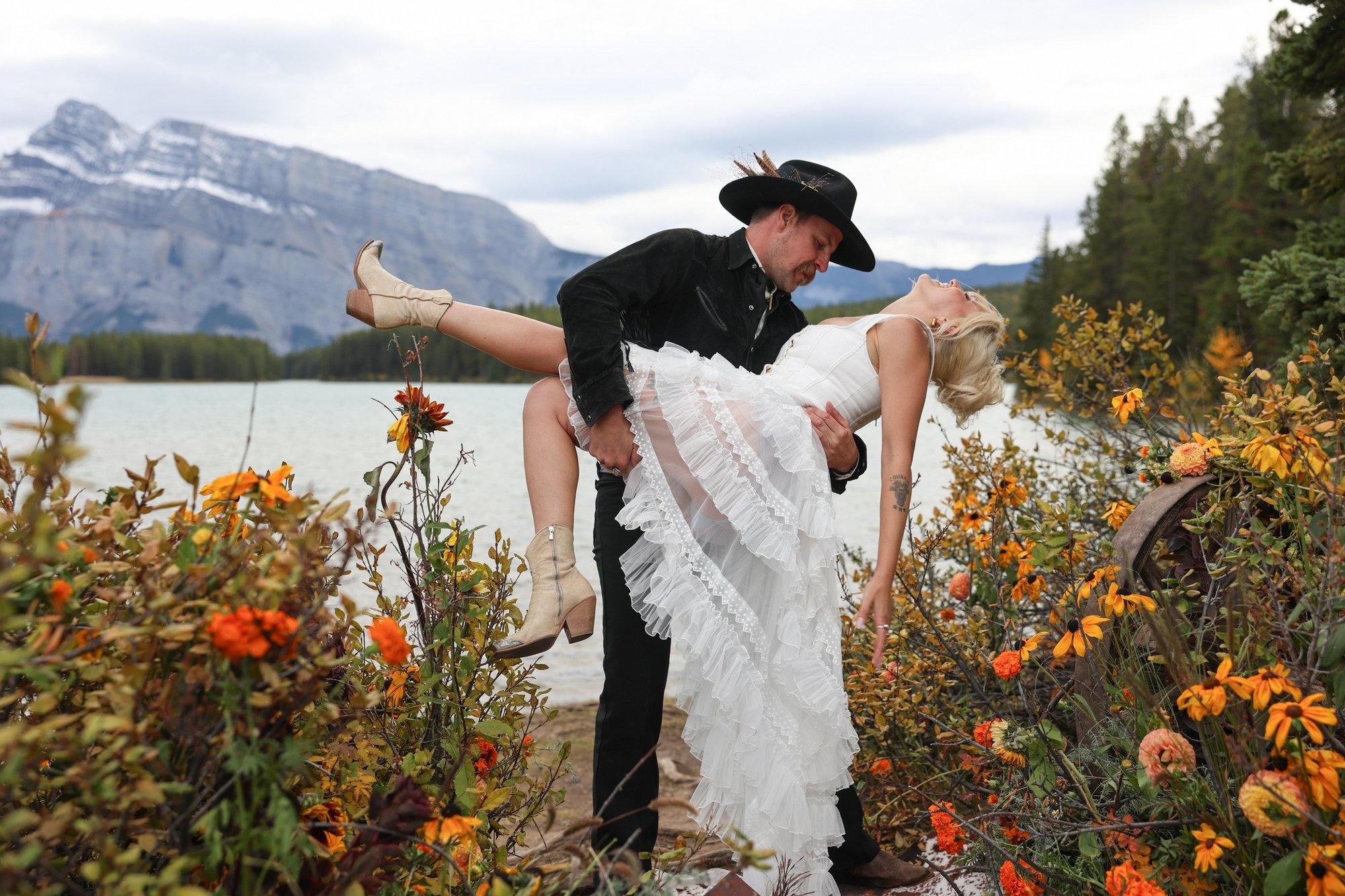 carousel-hero-element image-1